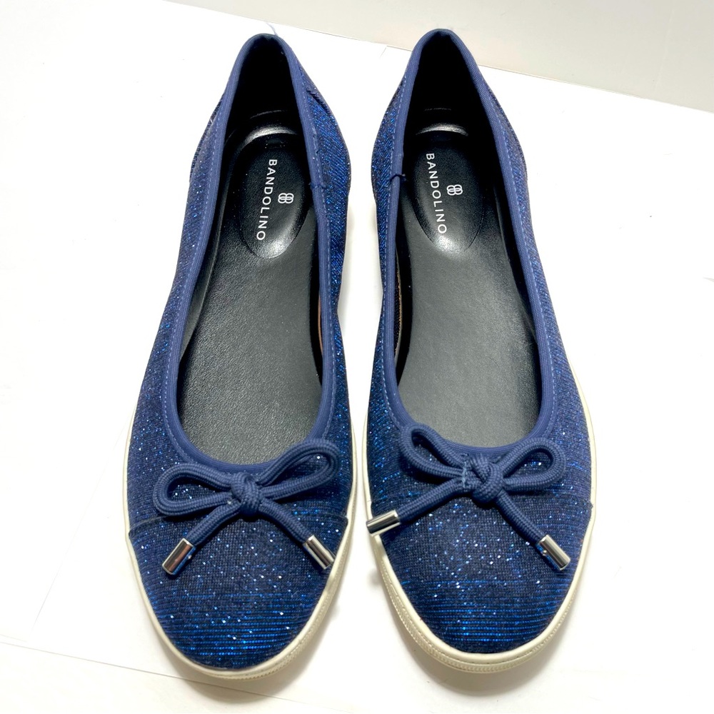 EUC- sparkly blue slip on sneakers size 8